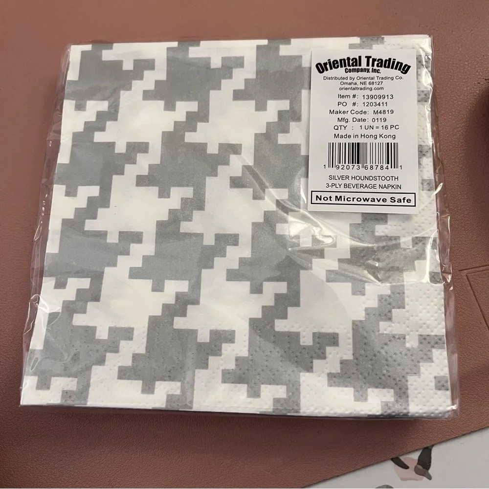 MUST BUNDLE Silver Houndstooth Print Beverage Napkins